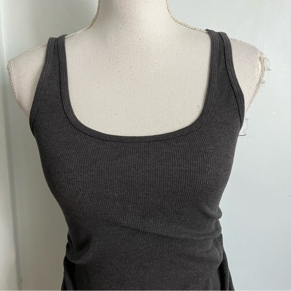 Old Navy • Maternity First-Layer Rib-Knit Side-Shirred Tank Top Heathered Grey - Picture 6 of 7